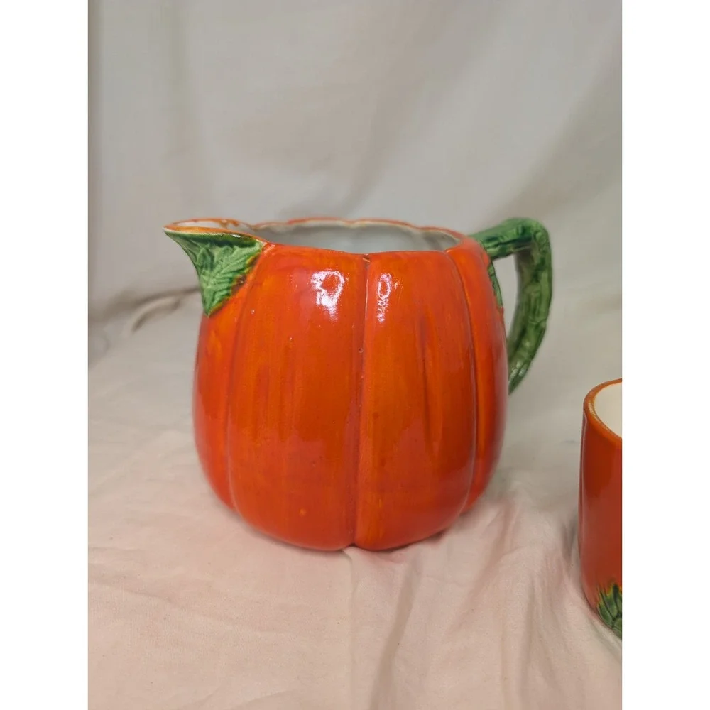 Trompe l'Oeil Hollywood Regency Tomato Pitcher And 4‎ Cups 1940s Boho Chic